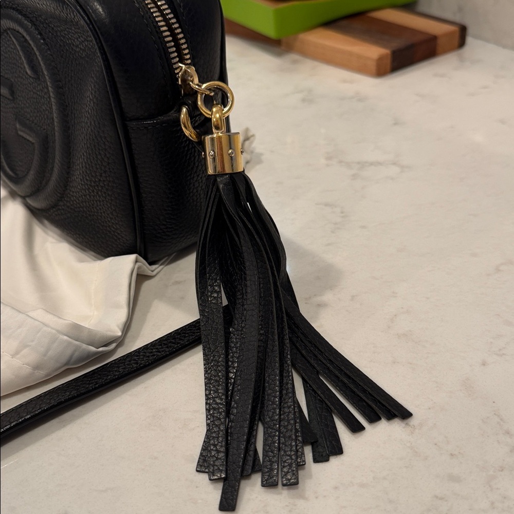 Gucci Soho Disco Black Leather Crossbody Bag With Tassel - Picture 16 of 16